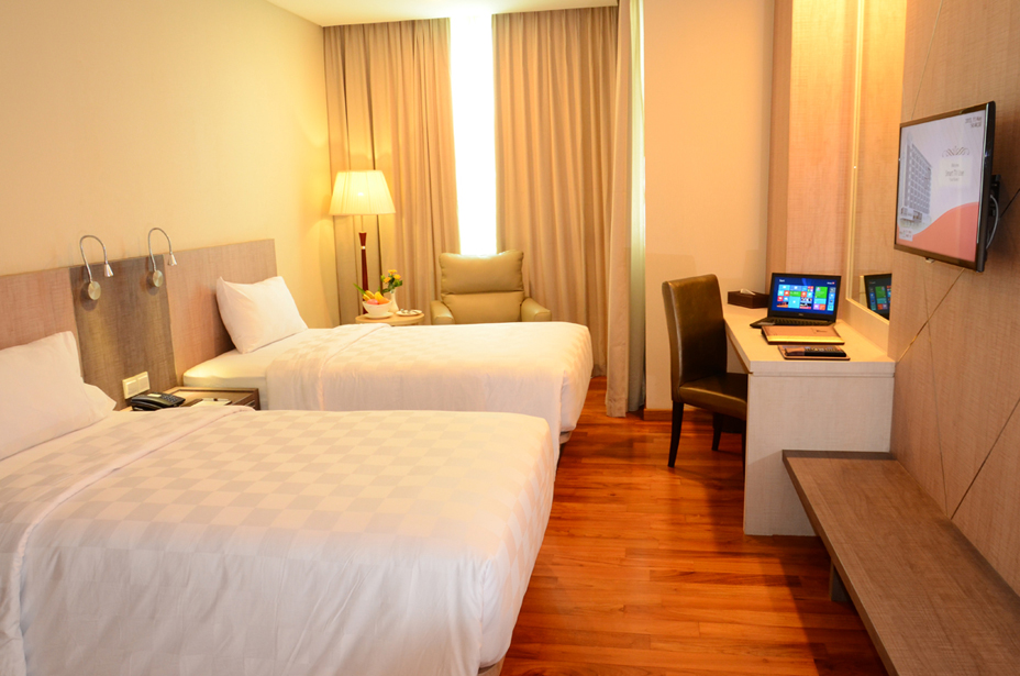 roomview_1.jpg